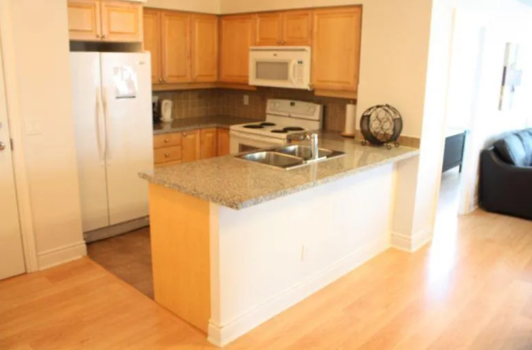 Meridian Residence - Furnished Apartments Toronto Canada